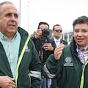 La alcaldesa Claudia López, en compañía del ministro de Transporte, Guillermo Reyes, hicieron el lanzamiento oficial de La Rolita.