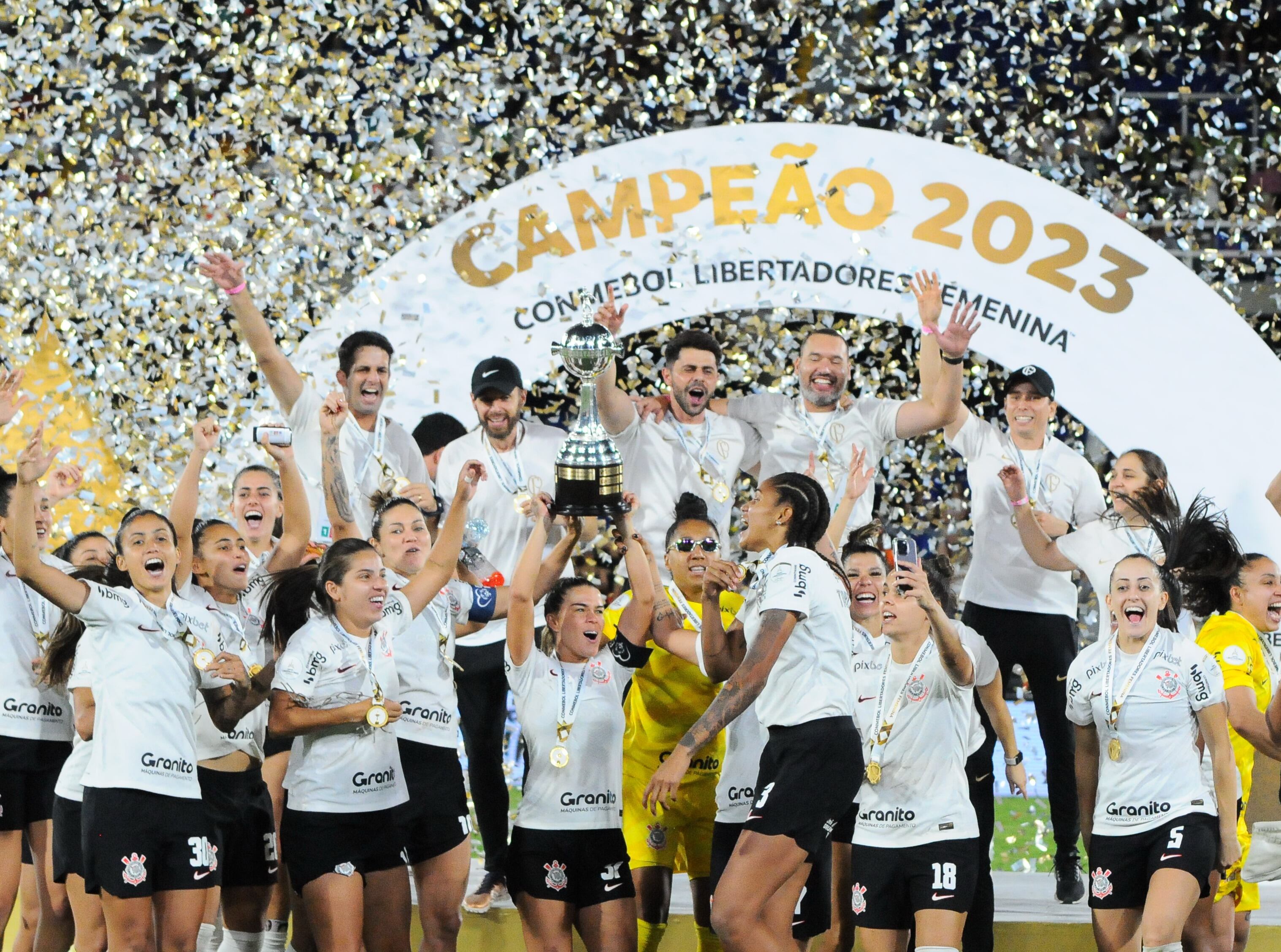 Deportes: Final Copa Libertadores Femenina. CONMEBOL. Campeón Corinthians 1 Palmeiras 0. Foto José L Guzmán. EL País, oct 21-23