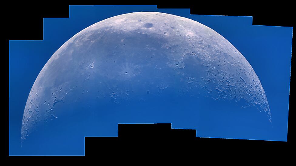 Otro finalista en la categoría Jóvenes Astrofotógrafos: Mosaico lunar diurno, de Laurent V. Joli-Coeur (Canadá).