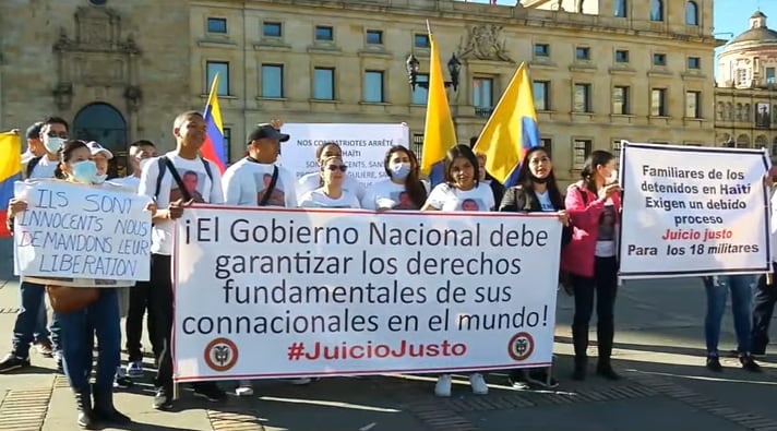 Los familiares de los exmilitares detenidos en Haití harán un plantón este jueves y viernes en la Plaza de Bolívar