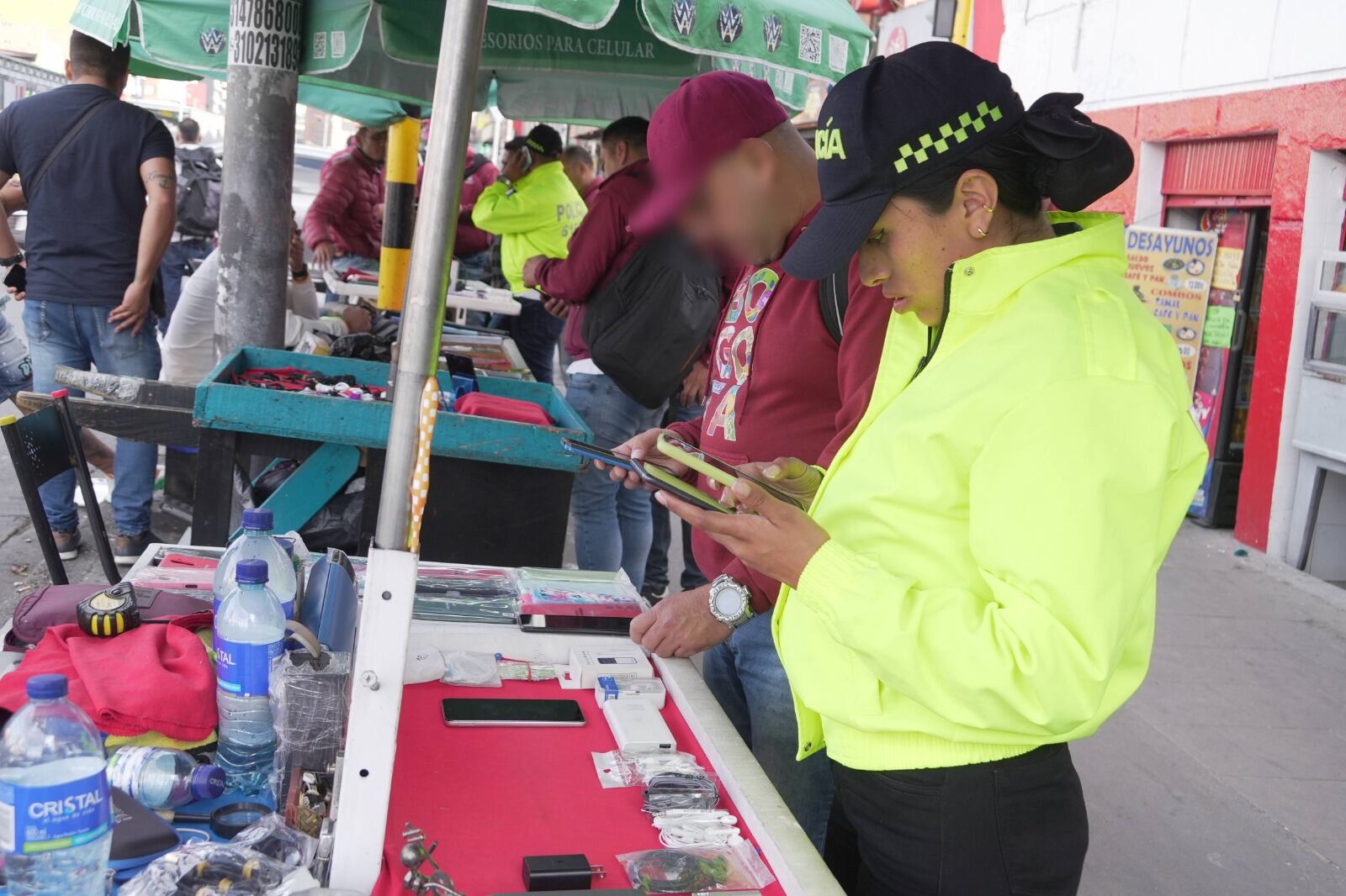 Hurto de celulares en Bogotá se redujo 42%, asegura Secretaría de Seguridad y Policía; se han recuperado 2.202 dispositivos