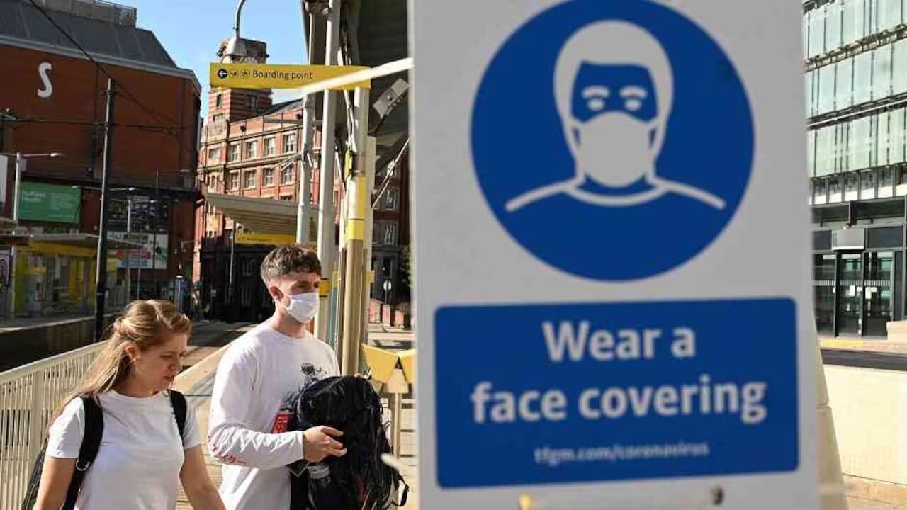 Sistema Nacional de Salud de Reino Unido prende alarmas por ‘super gripe’ H3N2 y advierte crisis sanitaria