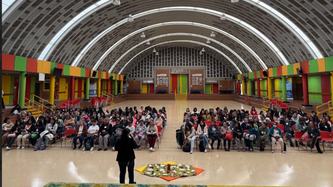 Cerca de 200 mujeres, de diferentes edades y provenientes de seis localidades de Bogotá, además de Soacha, se reunieron en el taller 'Mi cuerpo, mi historia, mi territorio'