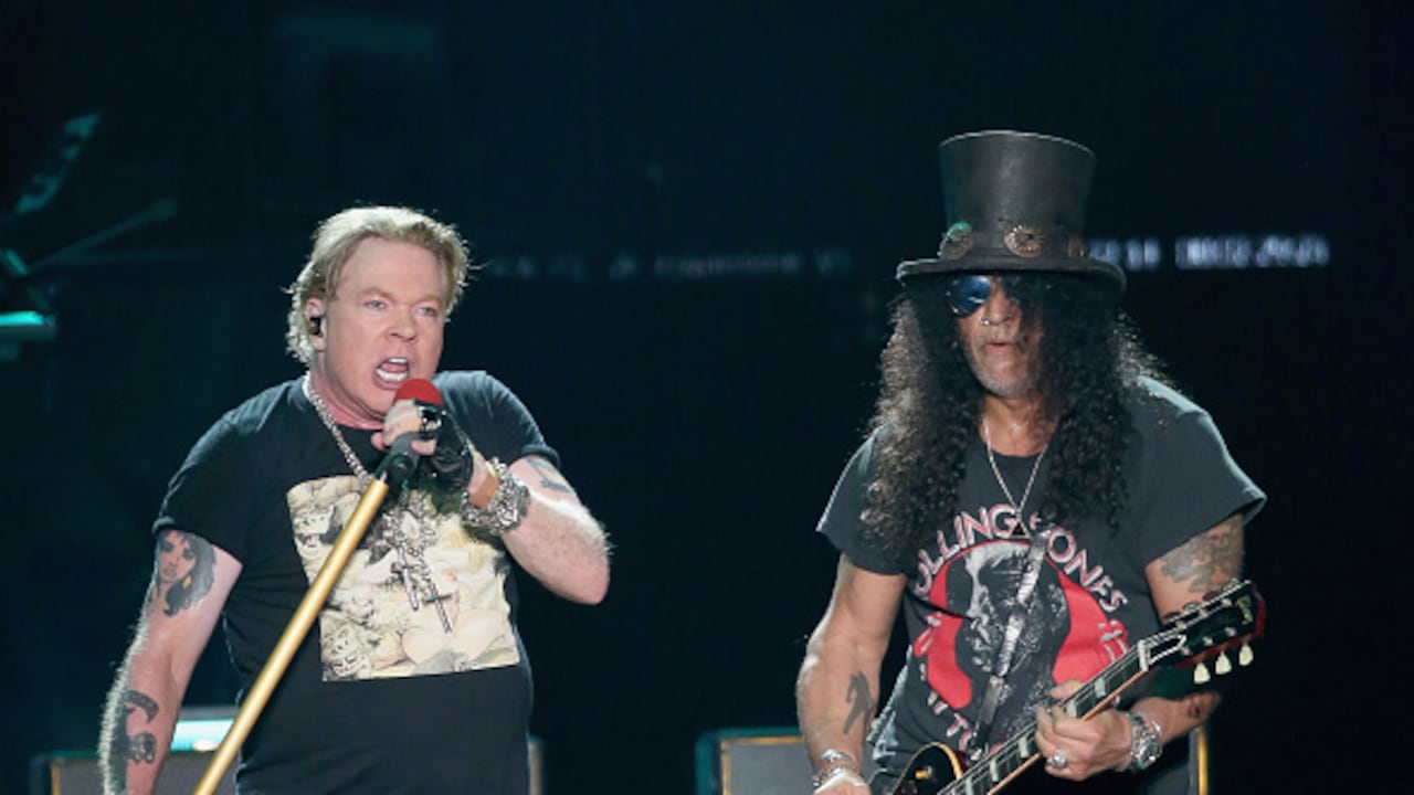 Axl Rose y Slash, miembros de Guns N' Roses.