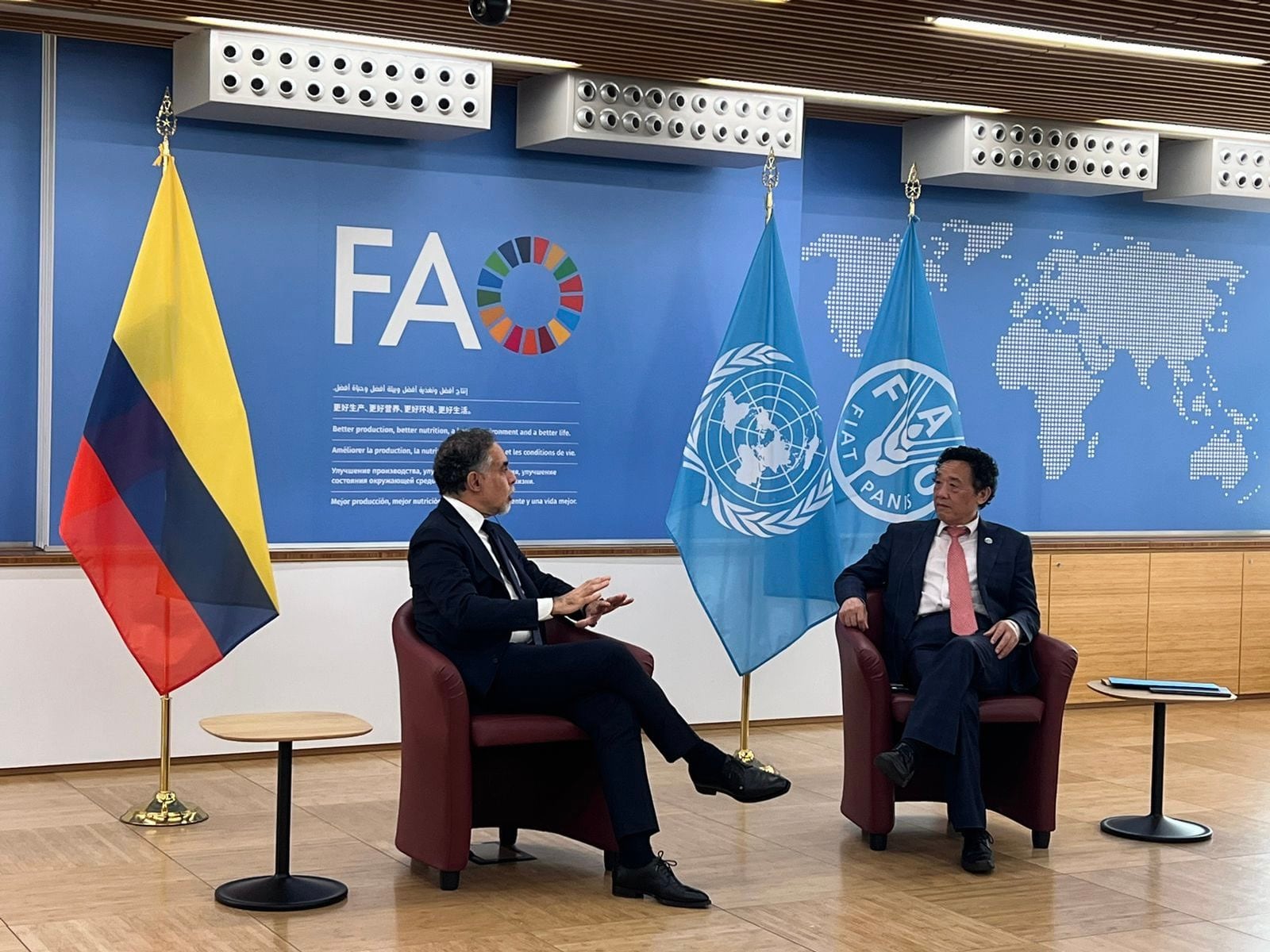 Armando Benedetti presentó cartas credenciales en la FAO y asumió oficialmente como embajador ante el organismo.