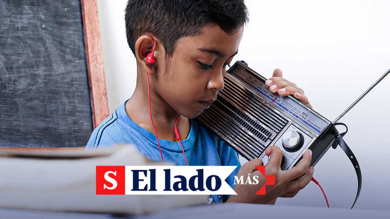 Los profesores que hacen radio para garantizar la educación en el campo