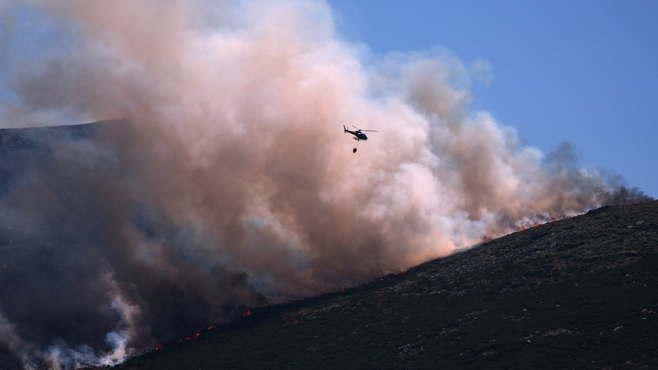 El incendio más grave de la historia de la Comunidad de Madrid ya ha consumido miles de hectáreas.