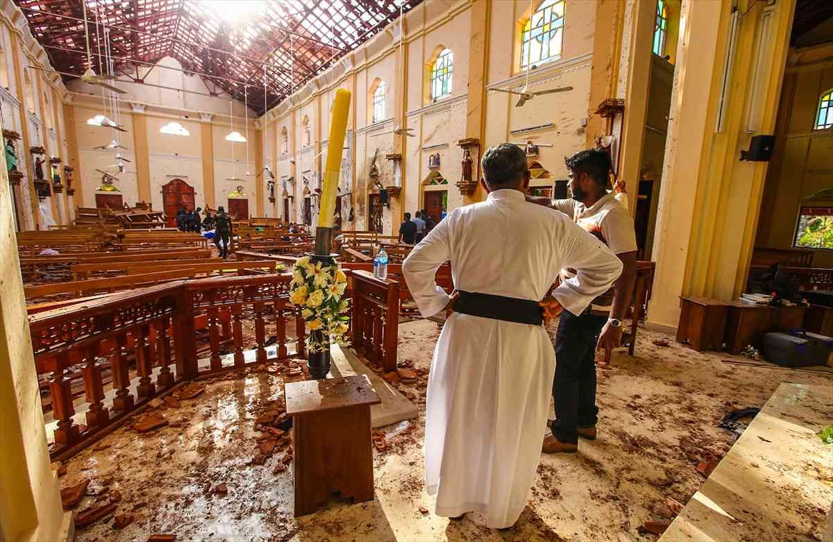 El papa expresó su "afectuosa cercanía a la comunidad cristiana, golpeada mientras estaba recogida y en oración, y a todas las víctimas de una violencia tan cruel"