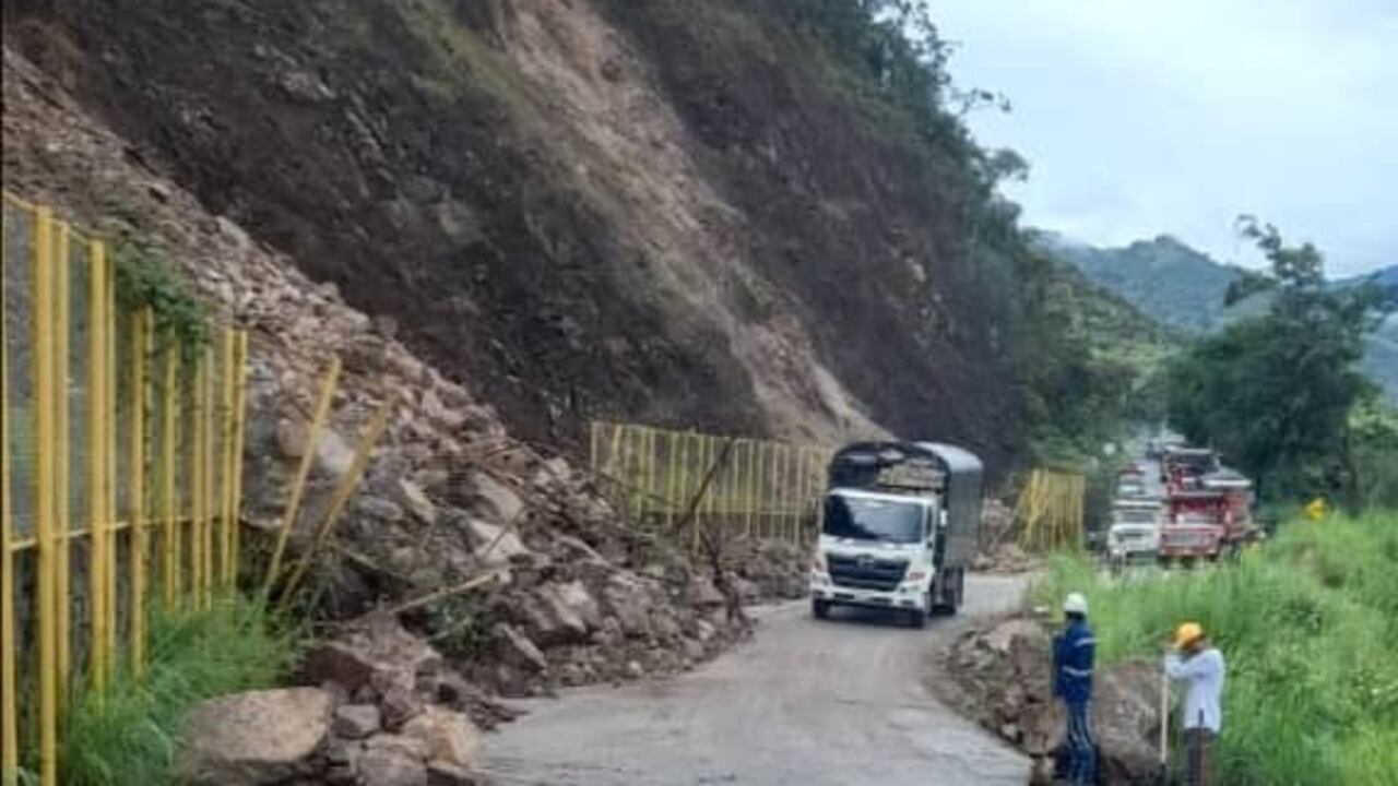 Cierre total por deslizamiento de tierra y rocas en vías de Norte de Santander