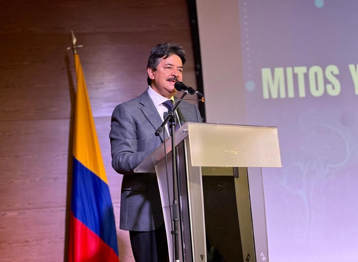 El senador de Cambio Radical, Carlos Julio González Villa.