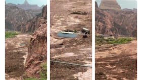 La inundación repentina provocó graves daños en una zona del Gran Cañón, Arizona, y destruyó varios puentes peatonales.