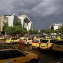 Los taxistas dicen que no levantarán los bloqueos hasta que el alcalde les cumpla con todo lo solicitado.