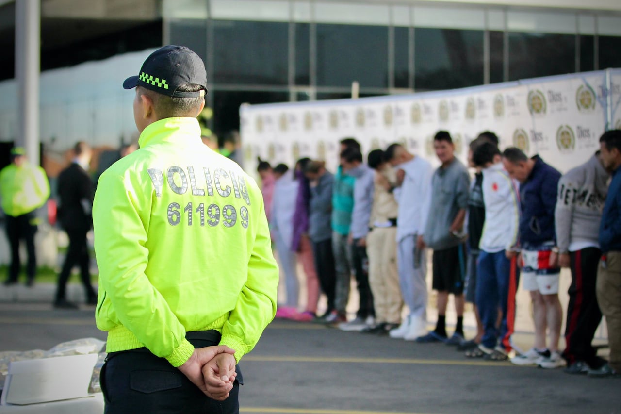 Los policías vivieron durante meses como habitantes de calle