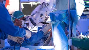 La intervención, adelantada en el Hospital Internacional Paidea de Roma, duró nueve horas y resultó todo un éxito.