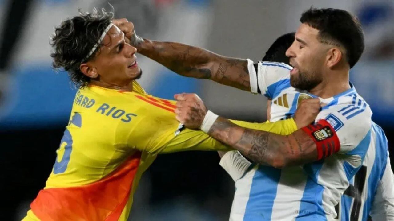 Pelea de Ríos con Otamendi.