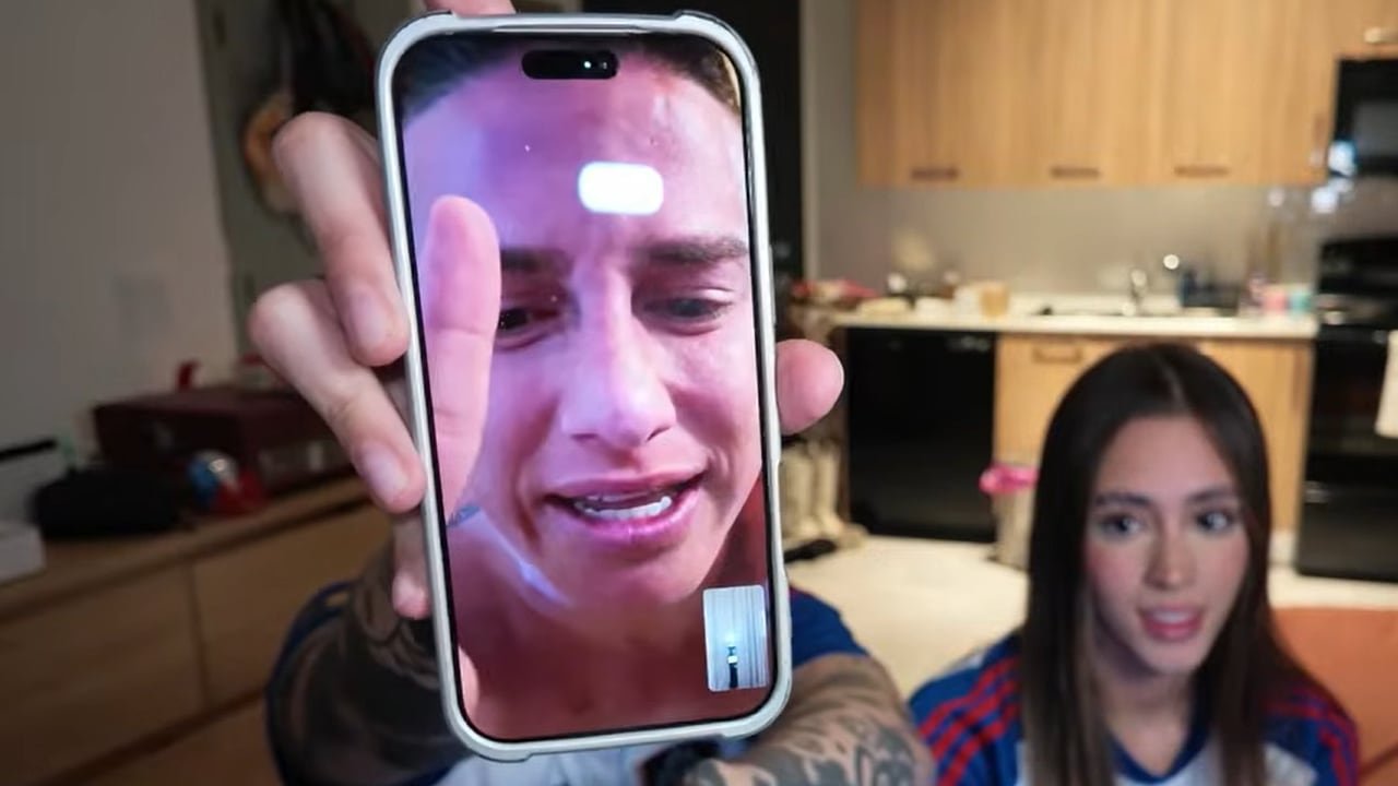 James Rodríguez hablando en videollamada con el ‘influencer’ conocido como Pelicanger.