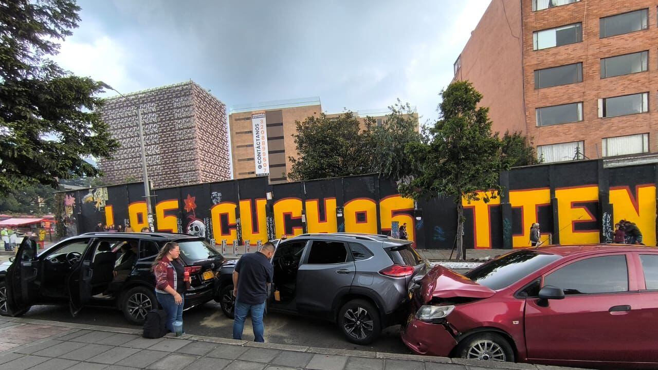 Las autoridades de tránsito continúan investigando las causas exactas de la colisión.