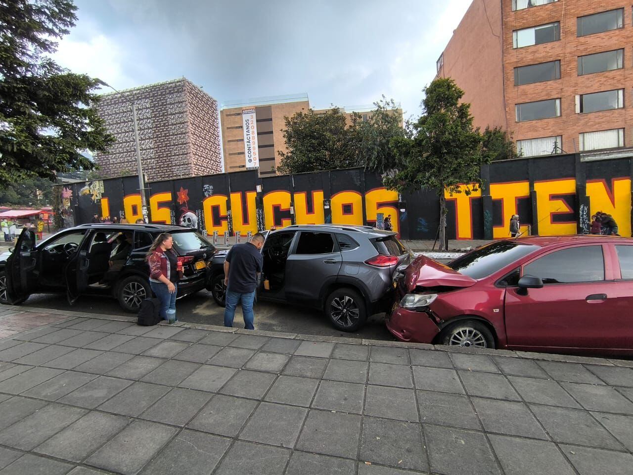 Las autoridades de tránsito continúan investigando las causas exactas de la colisión.