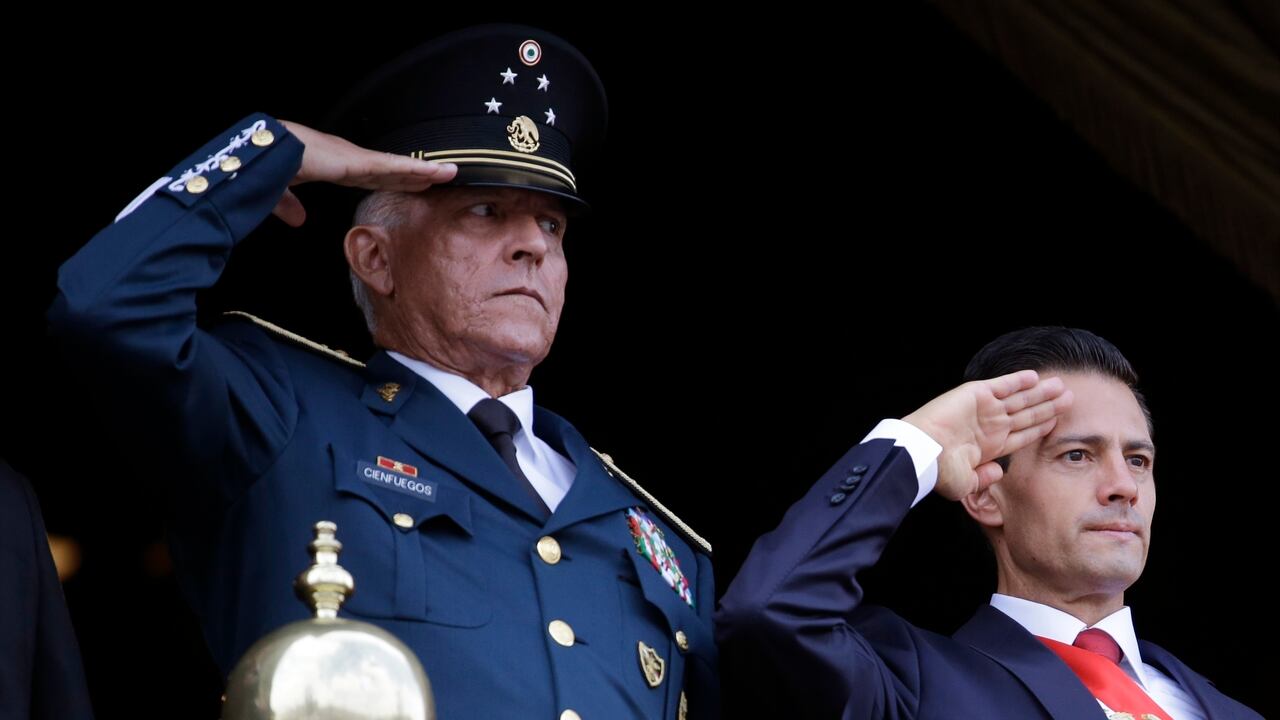 Salvador Cienfuegos Zepeda, Enrique Pena Nieto