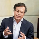 Las salidas en falso de Gustavo Bolívar le restan a Gustavo Petro, un candidato que busca apaciguar las aguas.