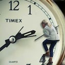 La obsesión por querer gestionar el tiempo de sus trabajadores de manera efectiva también es una de las barreras para el surgimiento de las empresas. Para ello no hay más remedio que dejar trabajar y confiar en ellos a pesar de los errores que puedan cometer (ese es el camino para alcanzar la innovación).