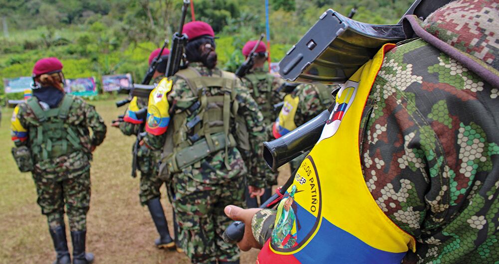 Los grupos armados han arremetido contra los maestros.