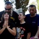 Funeral de una mujer muerta en un ataque de Hamás durante un festival.