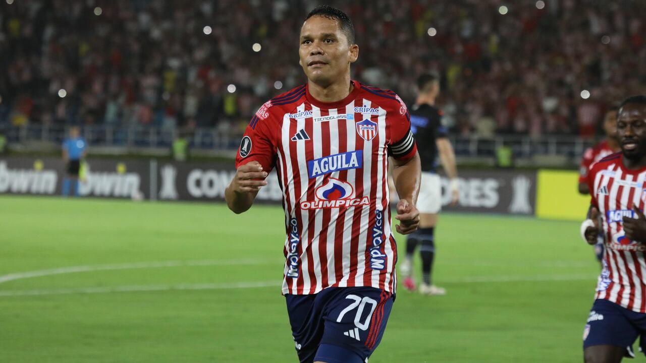 Carlos Bacca lidera la delegación de Junior en Chile