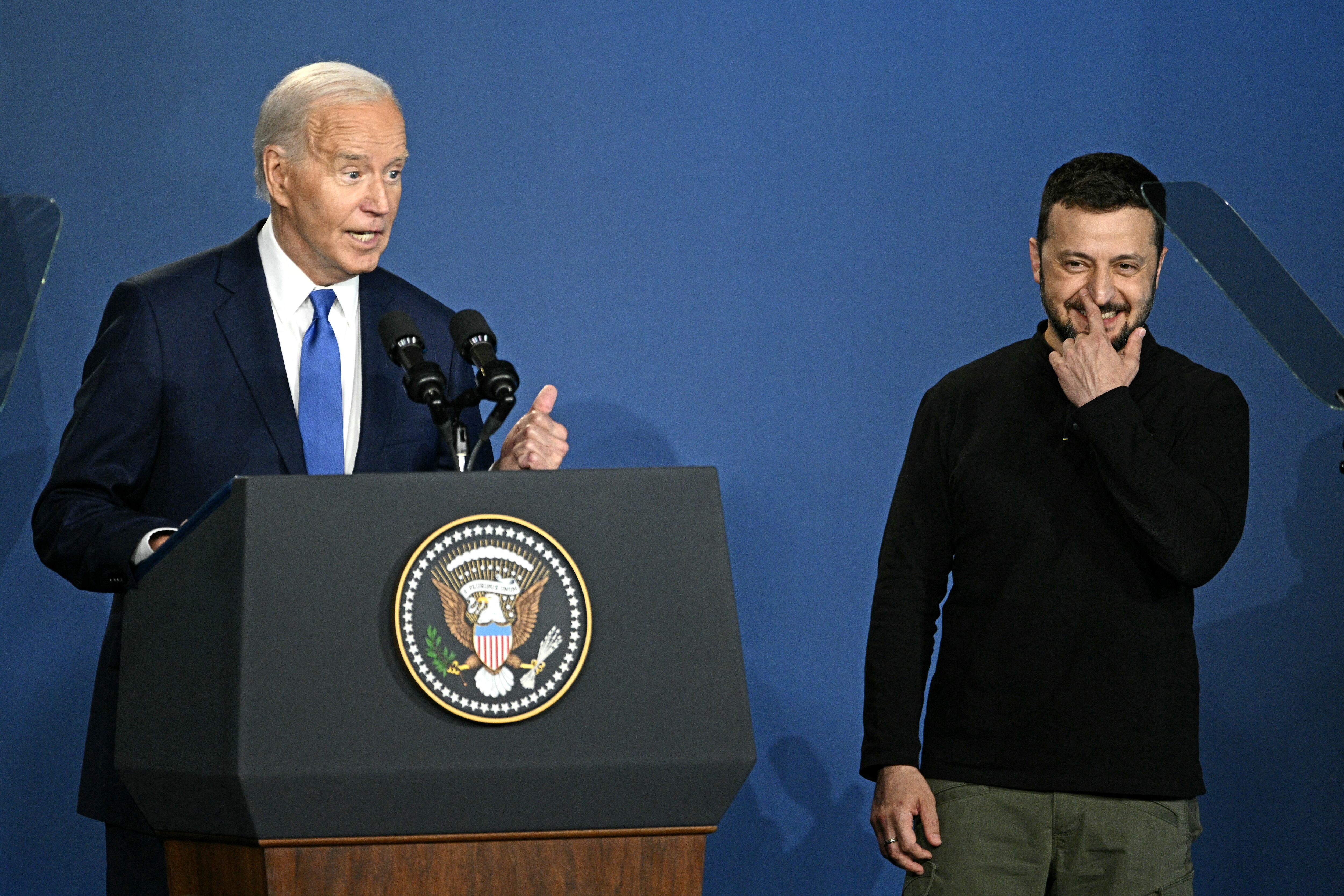 Joe Biden durante la conferencia de la OTAN