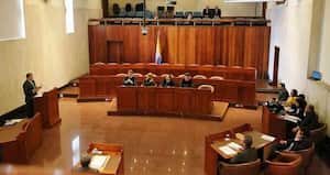 Macías se defiende ante Consejo de Estado