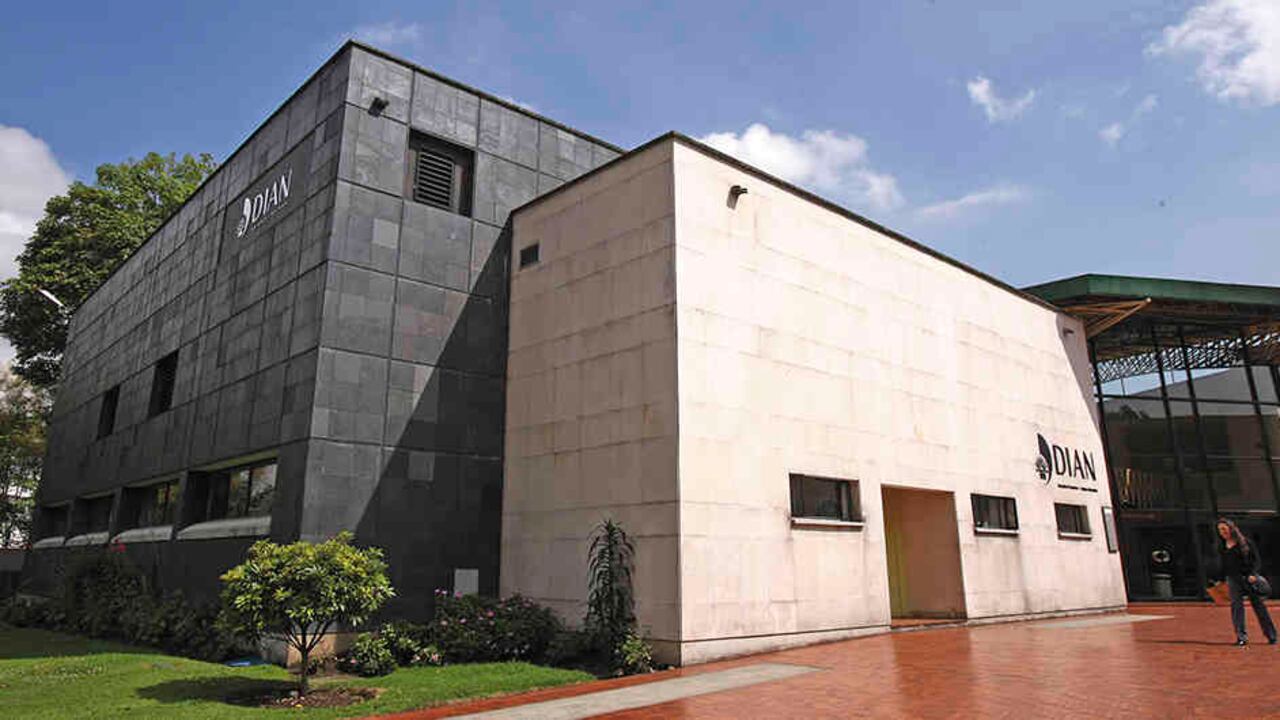 Con la modernización tecnológica de la entidad y la incorporación de funcionarios con perfiles profesionales, el Gobierno espera aumentar los ingresos tributarios.