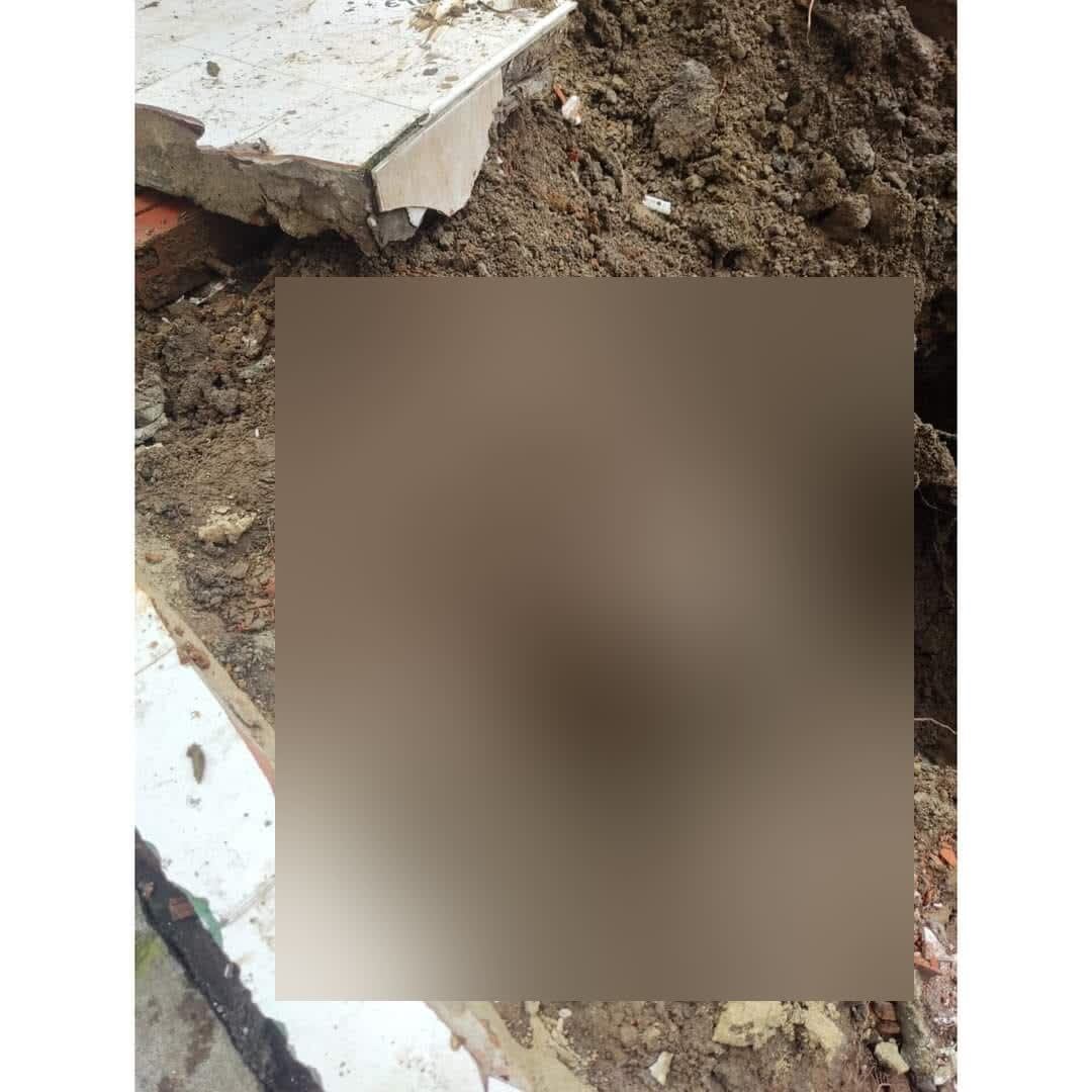 Padres habrían sepultado restos de sus hijos en antejardín de una vivienda en Cali; SEMANA conoció la sorprendente historia.