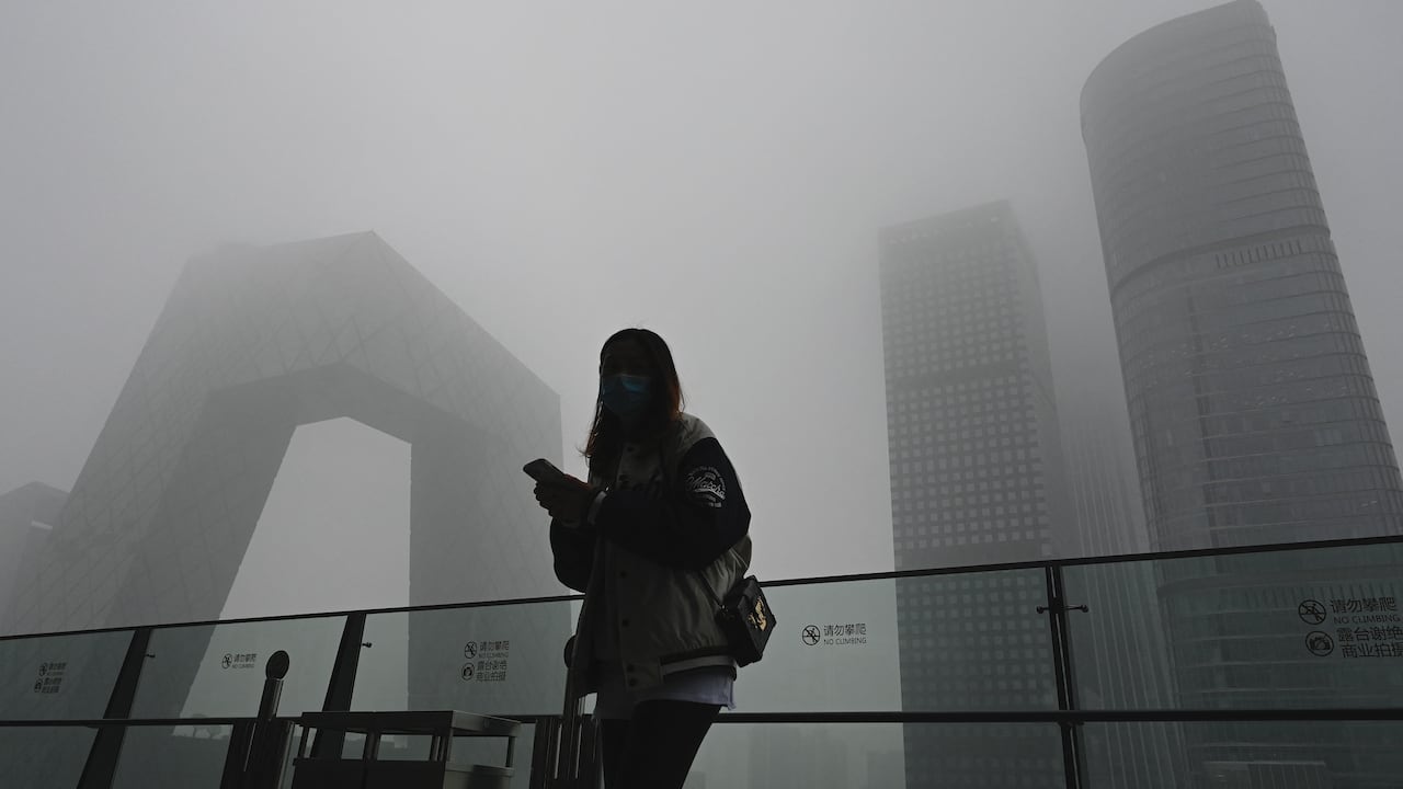 La exposición pasiva al humo de tabaco puede incrementar el riesgo global de todos los cánceres hasta en un 16 %.