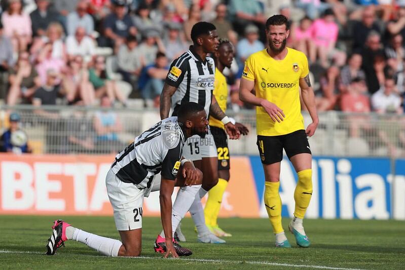 Yony González actuó 65 minutos en el empate ante Rio Ave