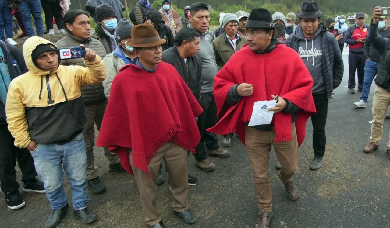 Líderes indígenas bloquean varias vías de Ecuador en declaración de un Paro Nacional