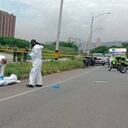 El cuerpo del joven de 14 años estaba en la Avenida Regional en Bello.