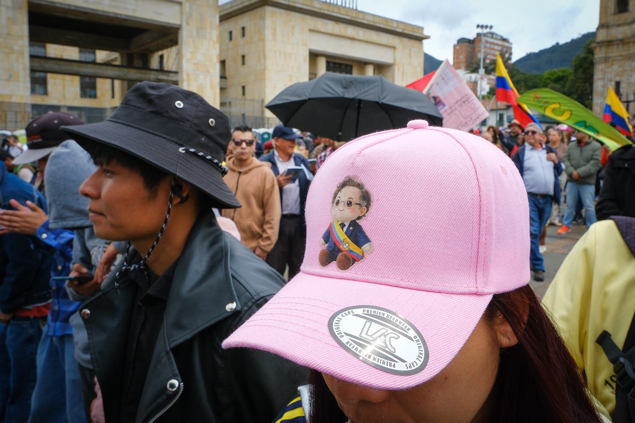 Seguidores del presidente, Gustavo Petro, reunidos el 3 de febrero de 2026 en la Plaza de Bolívar, en Bogotá, mientras él visitaba en Washington a Donald Trump, mandatario de los estadounidenses