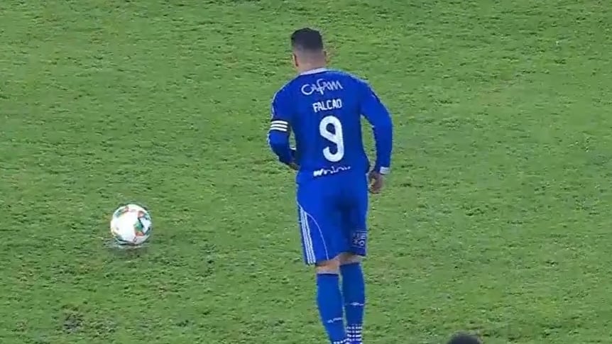 Momento del gol de Falcao.