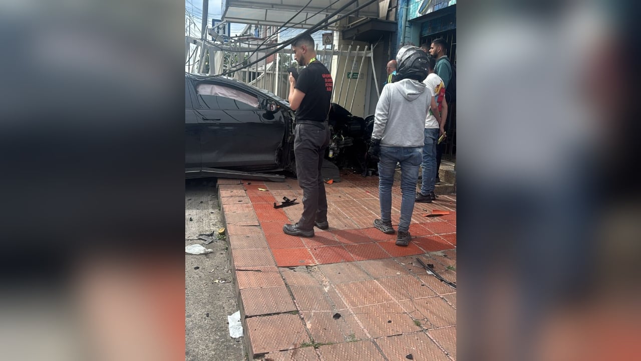 Así quedó la escena tras lo que fue el grave accidente.
