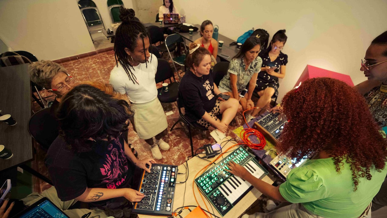La plataforma social Monte Olimpa, en alianza con el programa global SAVE THE NIGHT, abrió la convocatori
