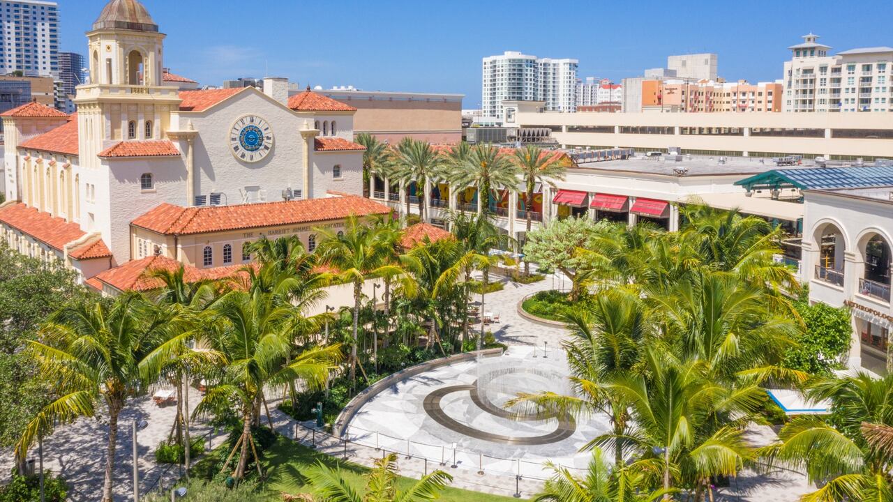 The Palm Beaches es un conjunto de 39 ciudades, cada una con personalidad propia y experiencias únicas.