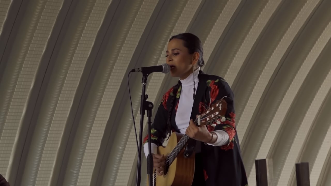 Aura Castellar - Regálame la vida Foto: Canal de YouTube Ana Castellar