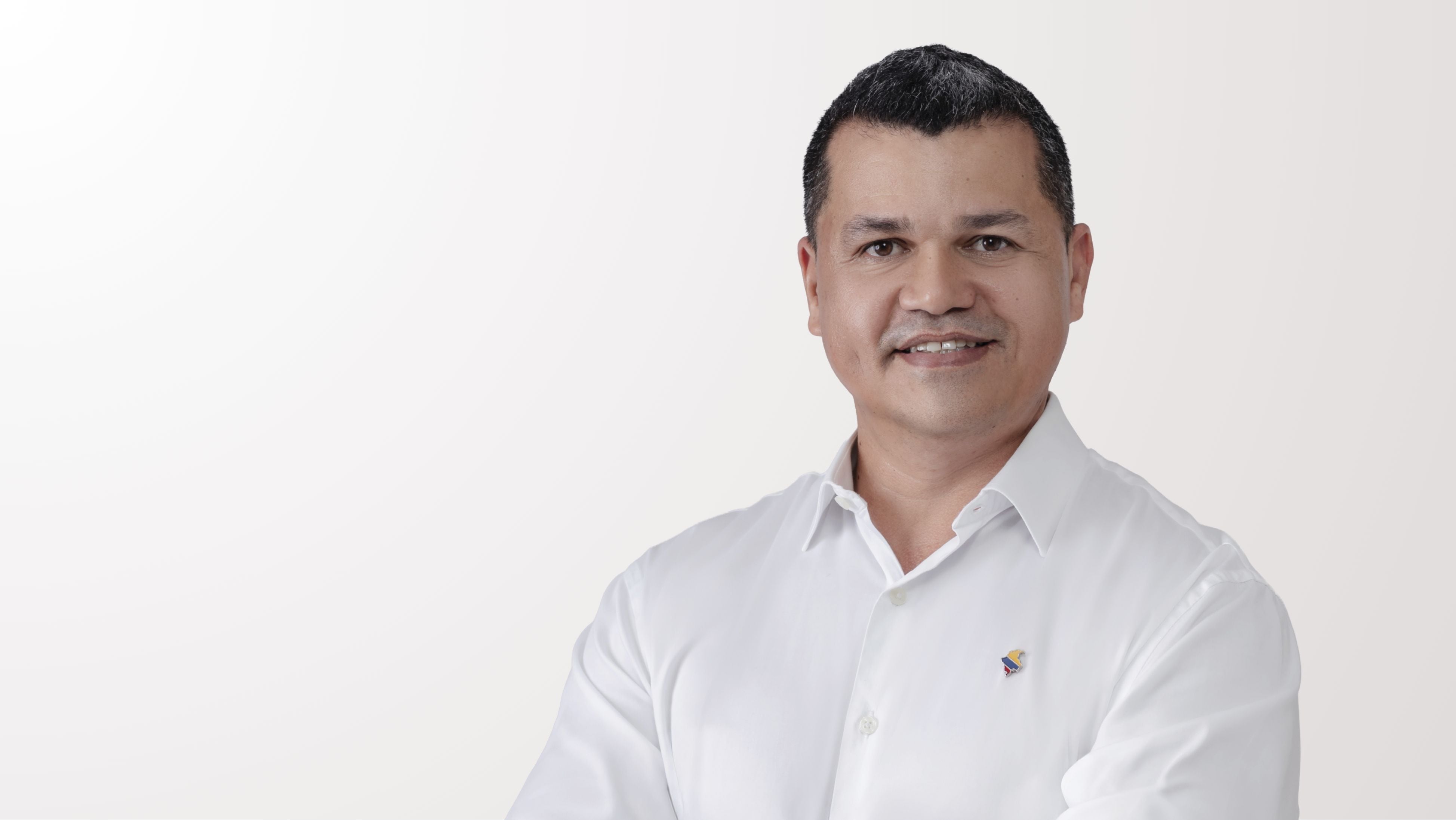 Candidato al Senado José Macea Gómez.