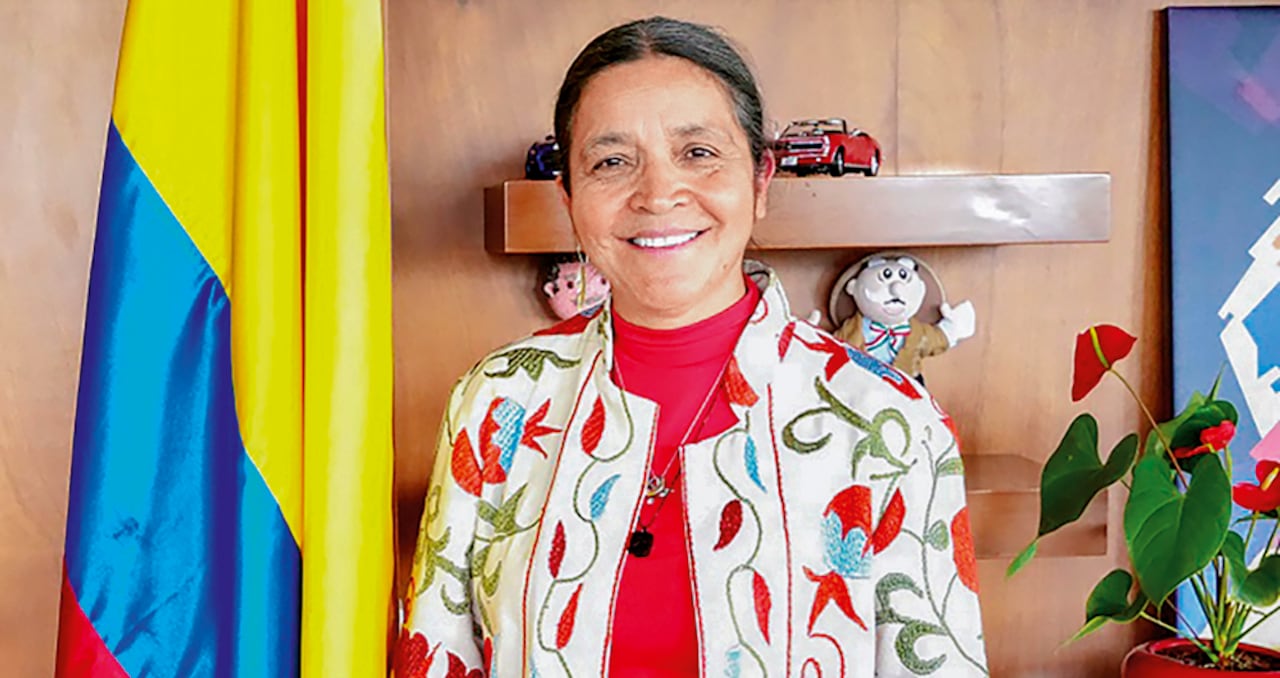 GLORIA MERCEDES CARRASCO