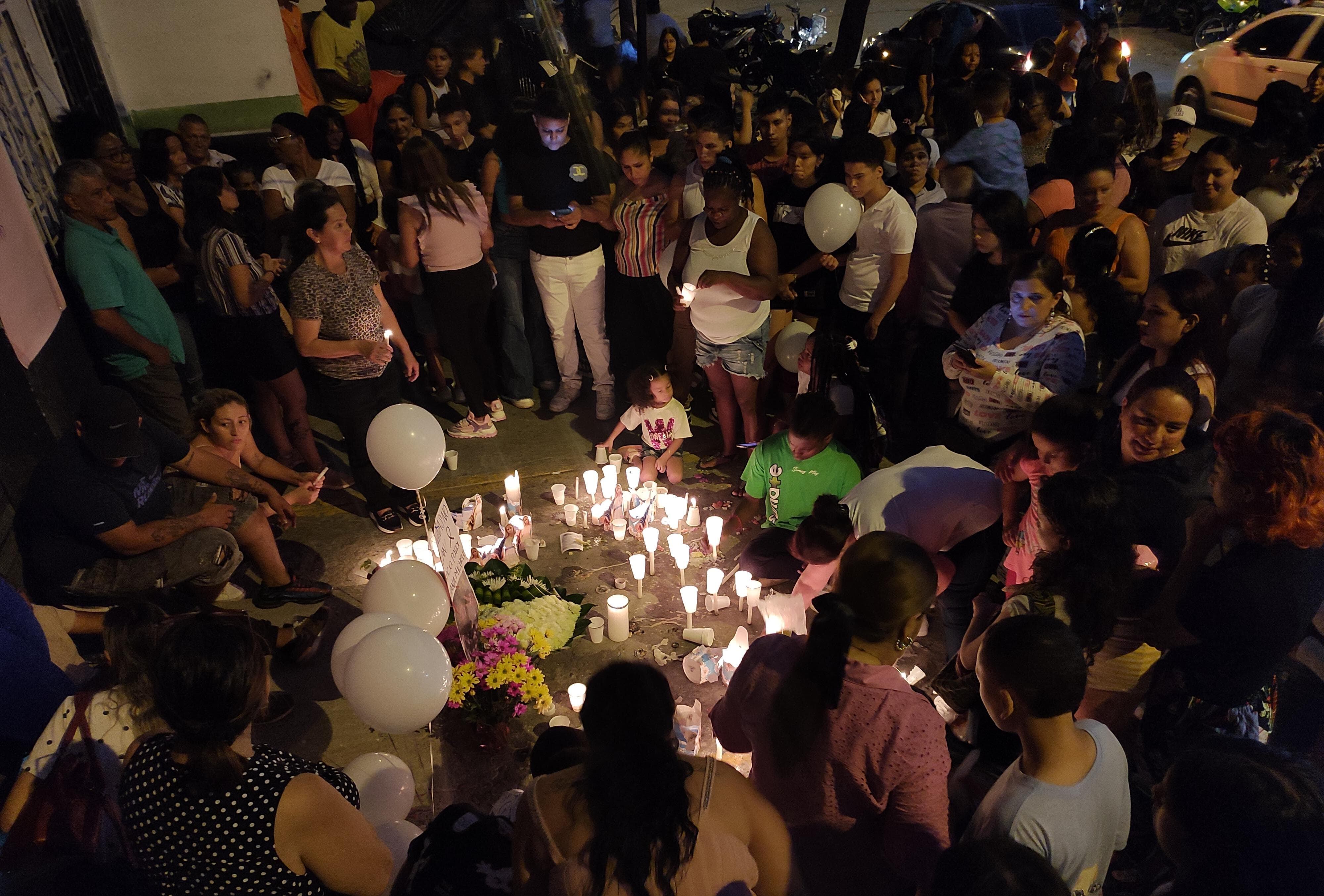 Plantón en el barrio San Judas Tadeo en Cali por el asesinato de la niña Michelle González