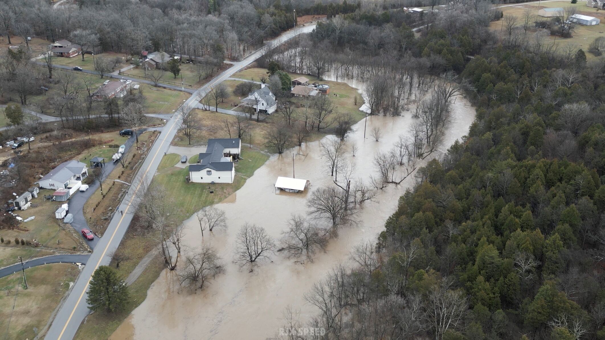 Las inundaciones en Estados Unidos se han presentado en lugares como Shepherdsville una ciudad ubicada en el condado de Bullitt en el estado estadounidense de Kentucky.