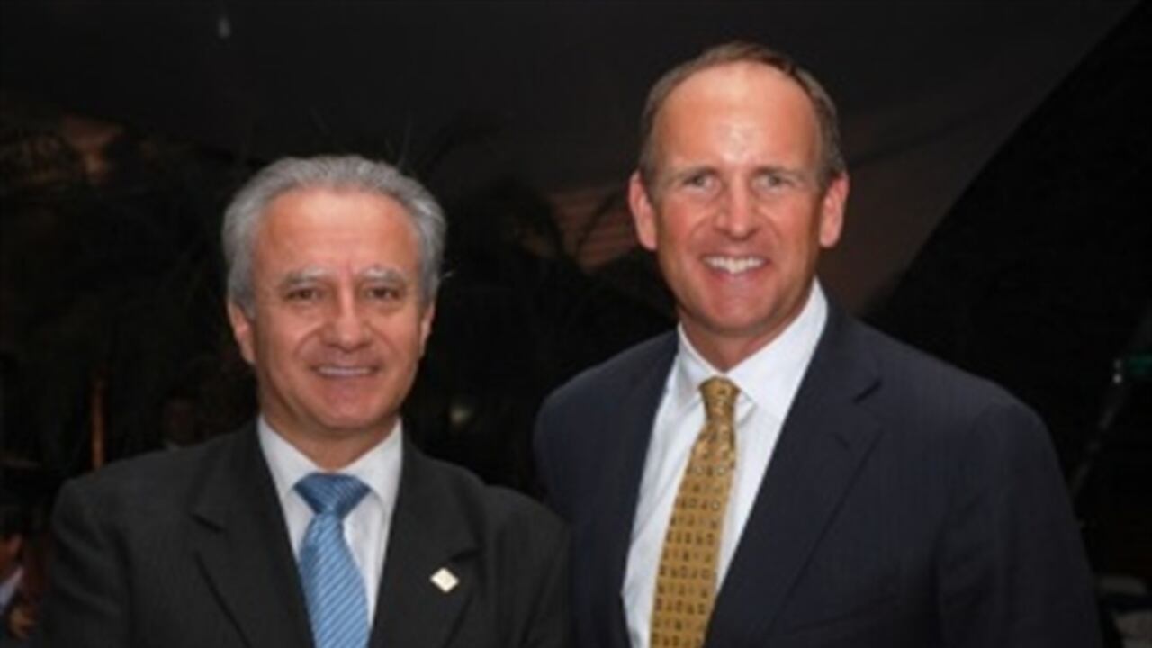 Miguel Francisco Arismendi A., Director General de Amway Colombia y Presidente de Amway Corporation, Doug DeVos.