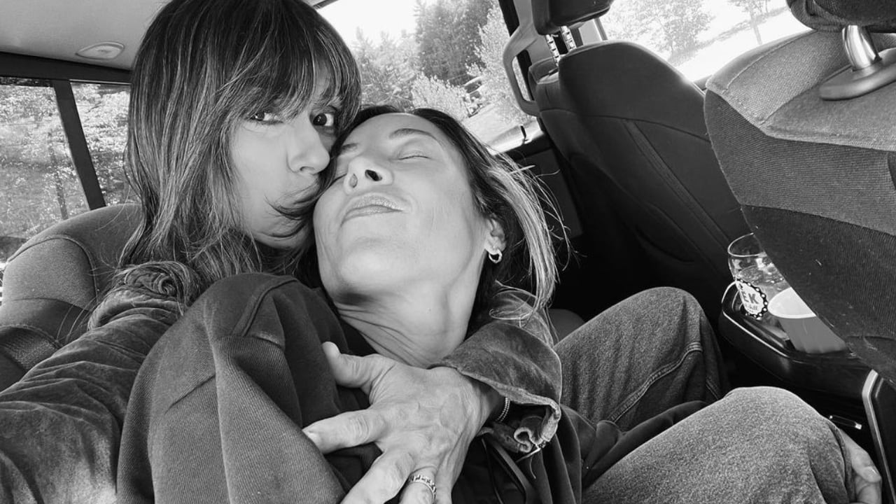 Kany García, jurado en La Voz Kids, junto a su esposa Jocelyn Trochez