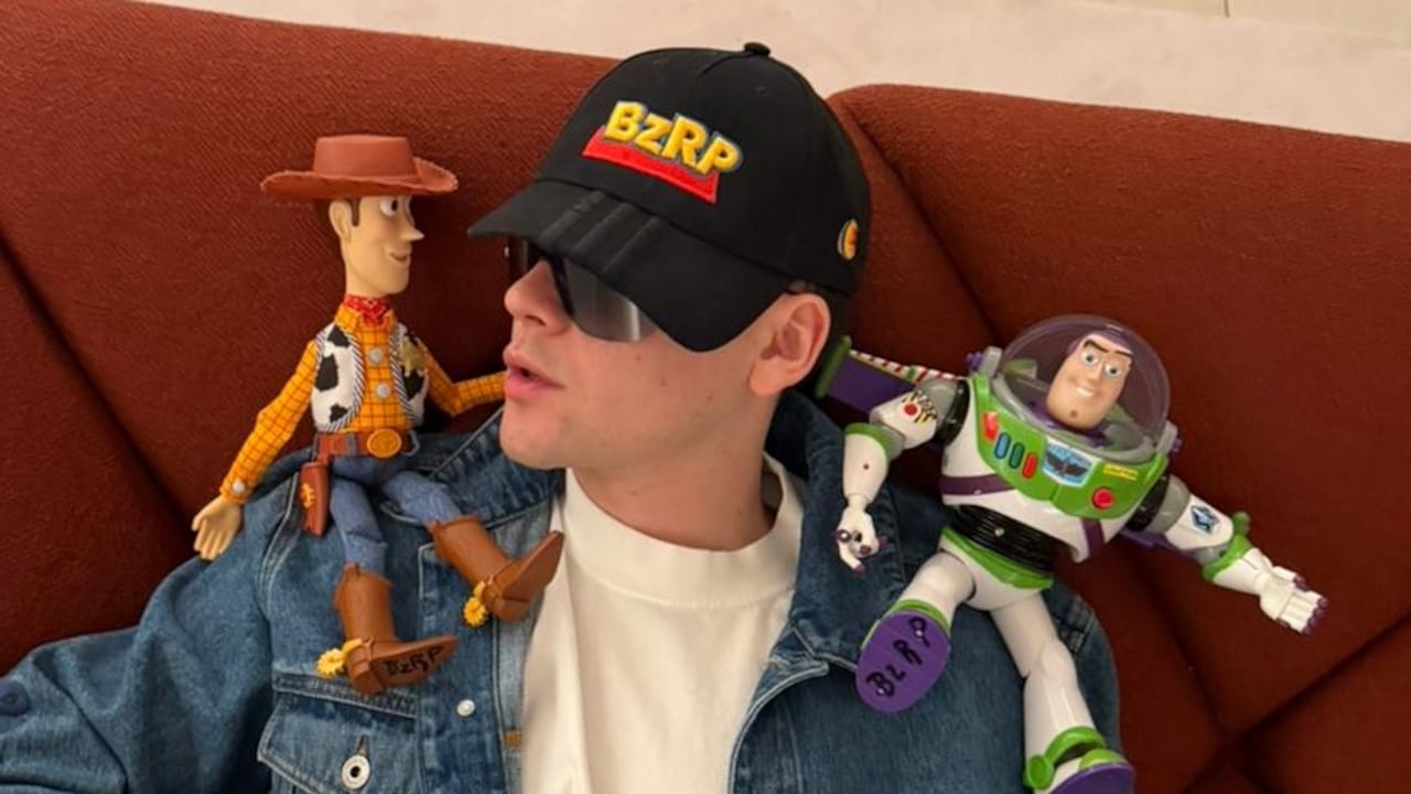 Disney confirmó que Bizarrap se suma al elenco de voces de doblaje en español de Toy Story 5.