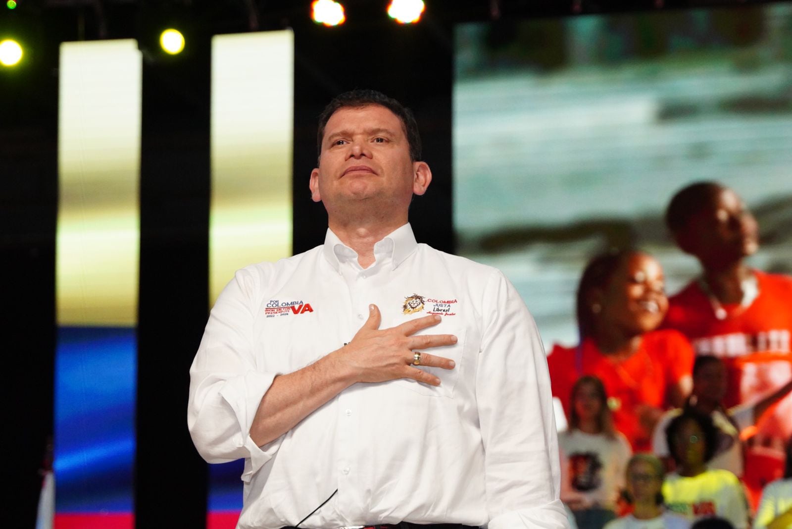 John Milton Rodríguez  en su campaña. Cortesía de John Milton Rodríguez.